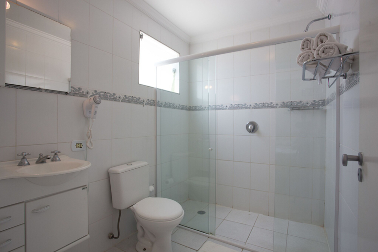 Bathroom, Hotel Parque das Flores, Campo Limpo Paulista