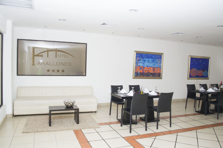 Food & Drinks 5, Farallones Hotel, Chinandega