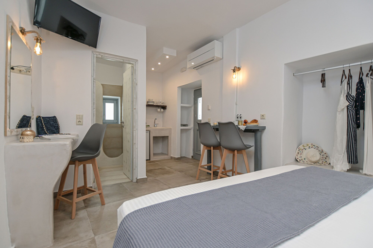 Bedroom 3, Venetian Suites, South Aegean