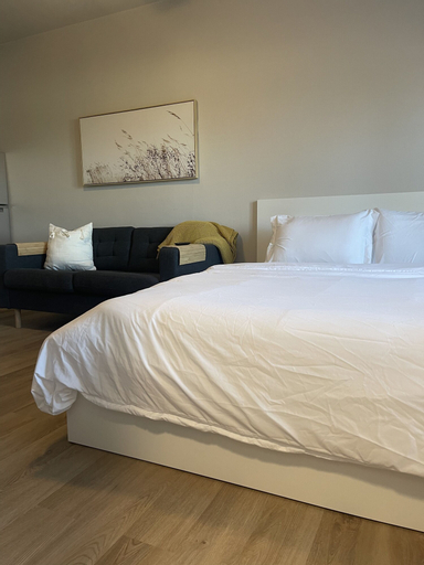 Bedroom 5, Apartment 202, Towner