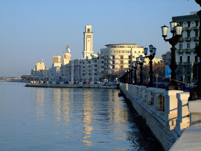 Exterior & Views 2, La Maison, Bari