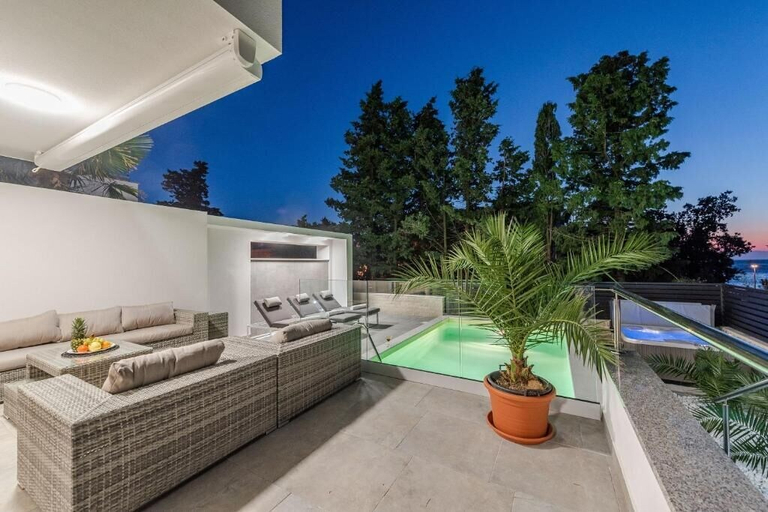 Others 5, Sunset apartment with private pool and jacuzzi, Novalja
