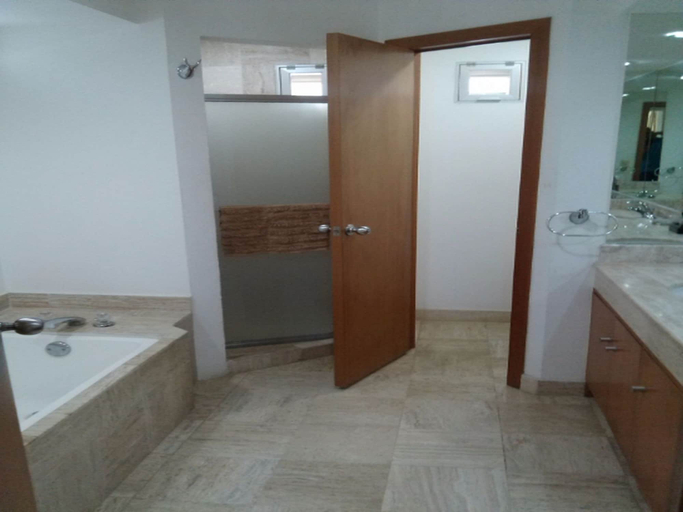 Bathroom 3, Xcaret, Acapulco de Juárez