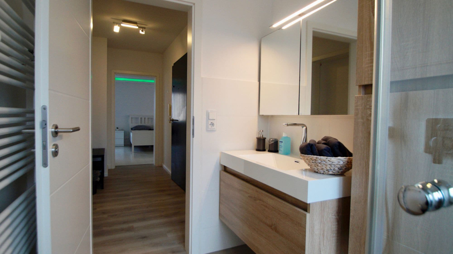 Bathroom 4, Luxus Wohnung nähe Köln CityMesse, Rheinisch-Bergischer Kreis