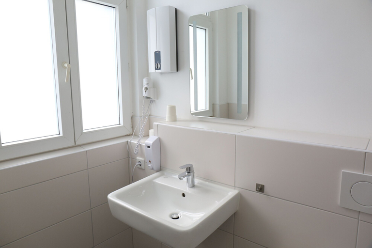 Bathroom 4, Dreams Bielefeld, Bielefeld