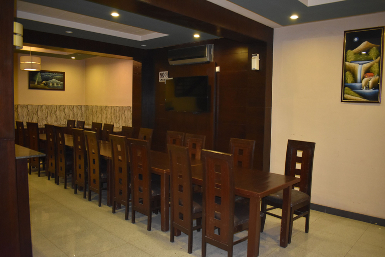Food & Drinks, PINE VIEW HOTEL, Zhob