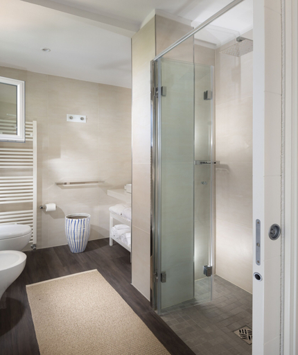 Bathroom 5, Hotel Atlantic Riviera, Rimini