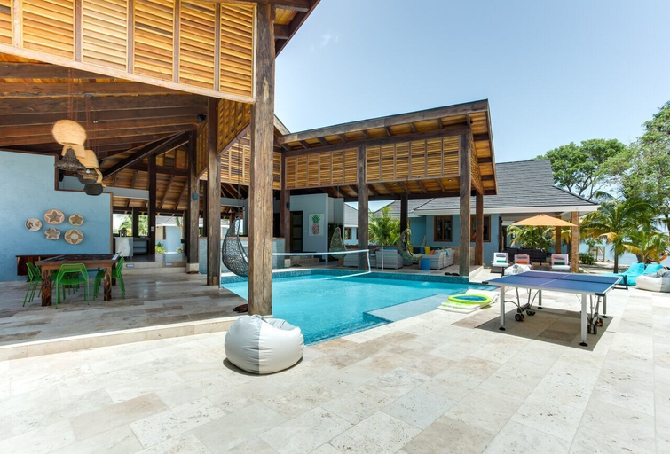 Sport & Beauty 4, The Enclave- Private Island
