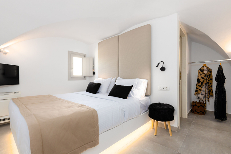 Bedroom 5, SERAPIAS SUITES, South Aegean