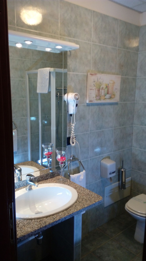Bathroom 5, Hotel Palladium, Cagliari