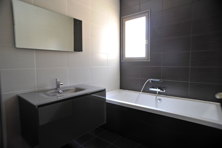Bathroom 4, Hotel le Lonca, Corse-du-Sud