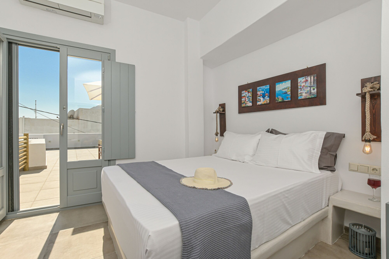 Bedroom 4, Venetian Suites, South Aegean