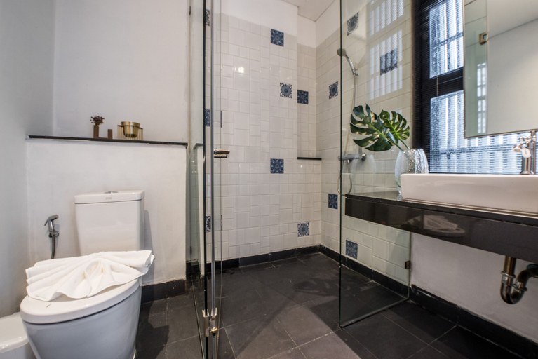 Bathroom 4, Nimit Boutique Hotel, Wattana