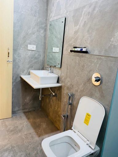 Bathroom 3, Ticlo Resort, North Goa