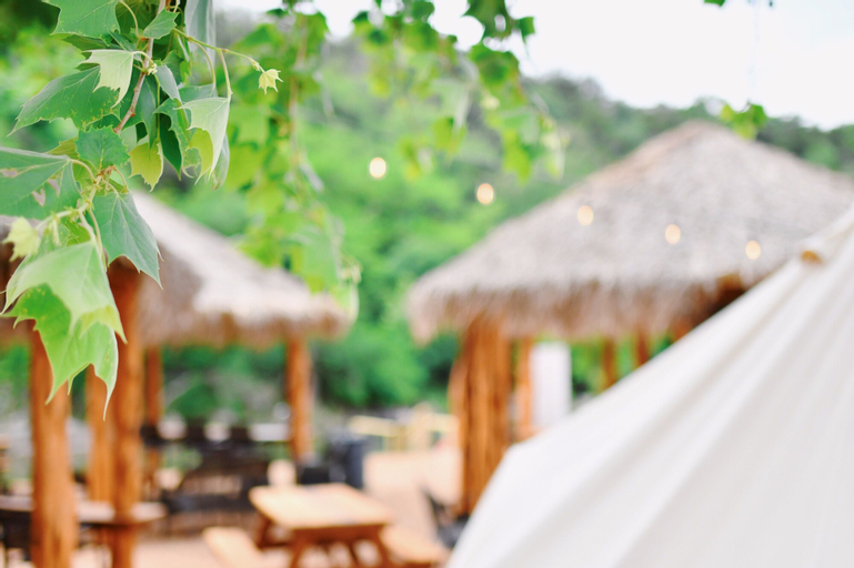 Son's Guadalupe Glamping Tent B, Comal