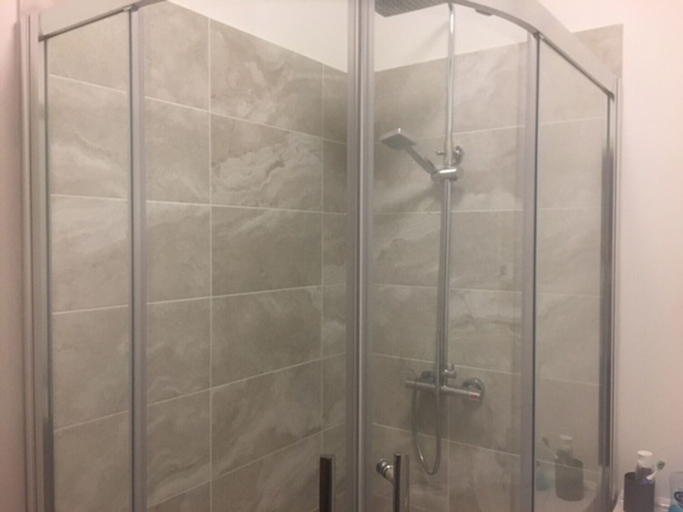 Bathroom 5, Town House @ Richmond St, Stoke-on-Trent