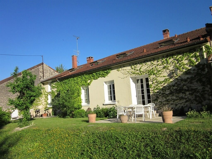 Exterior & Views 2, Au Pré du Moulin, Marne