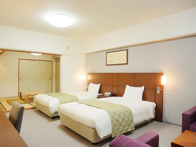 Bedroom 3, Wisterian Life Club Usami, Itō