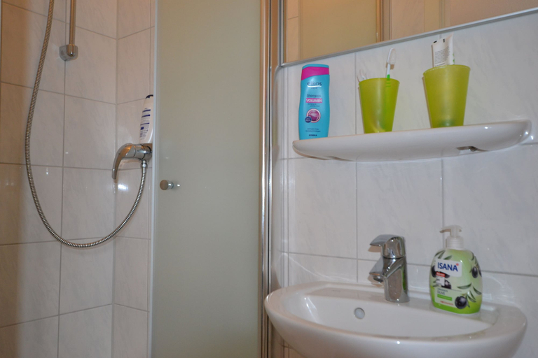Bathroom 3, pur NATUR & berlin ALEX 40min., Oder-Spree