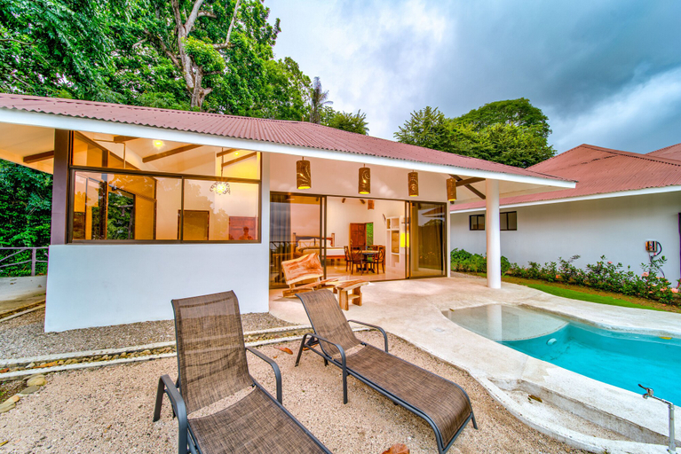 Exterior & Views 2, Akua Ocean View Suites, Garabito