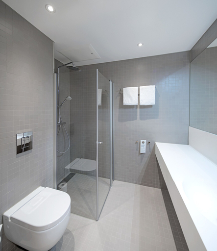 Bathroom, Ydalir Hotel, Sola