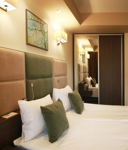 Bedroom 3, Belfort Hotel, Brasov