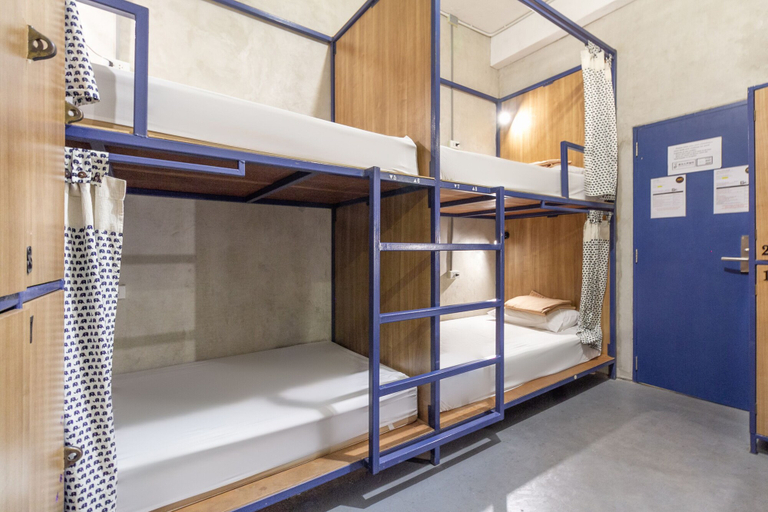 Bedroom 4, Arawana Hostel Silom, Bang Rak