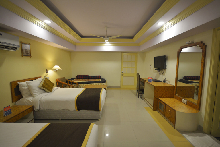 Bedroom 2, Hotel Rajputana Palace, Jodhpur