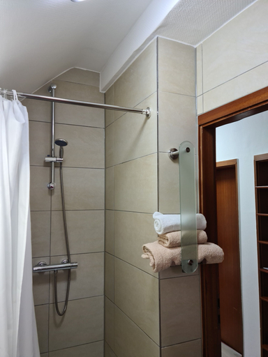 Bathroom 5, Pension Kreihe, Osterode am Harz