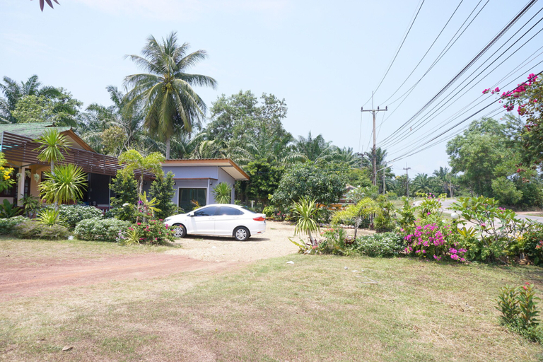 Others 5, Kedsila Hometel, Pathiu