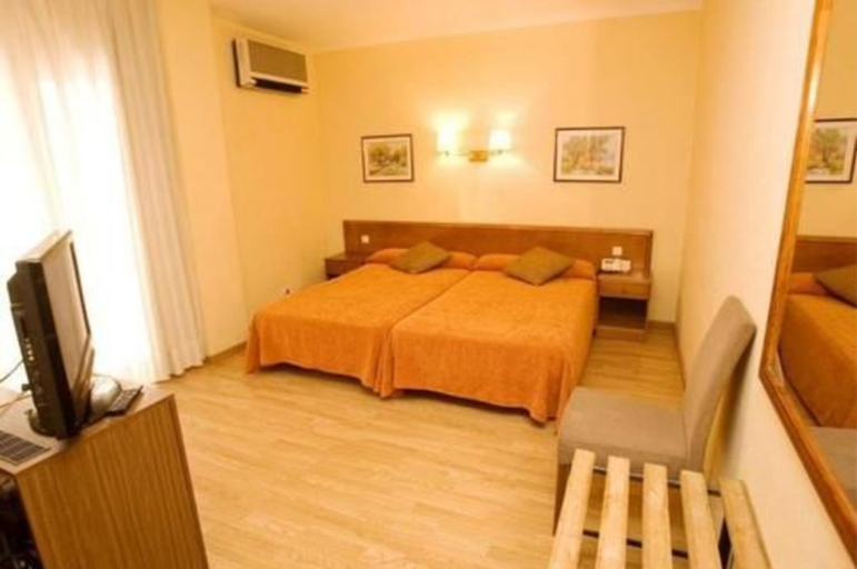 Bedroom 3, Hotel Vernisa Xativa, Valencia