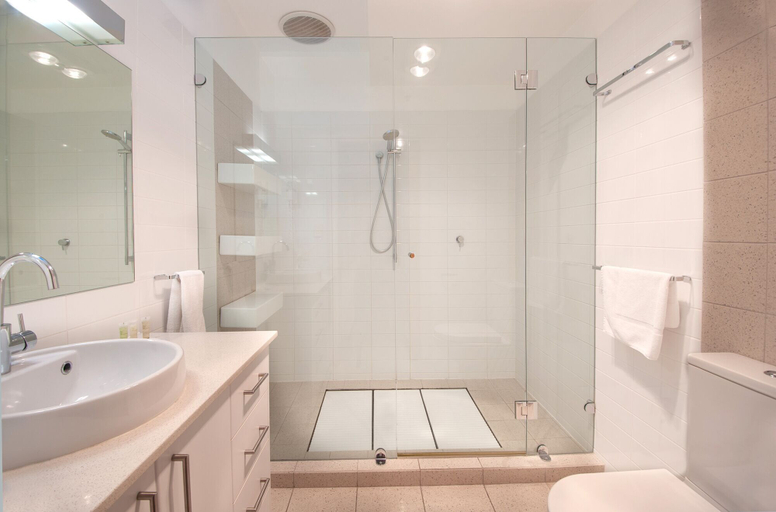 Bathroom 3, Semaphore Blue Apartments, Adelaide