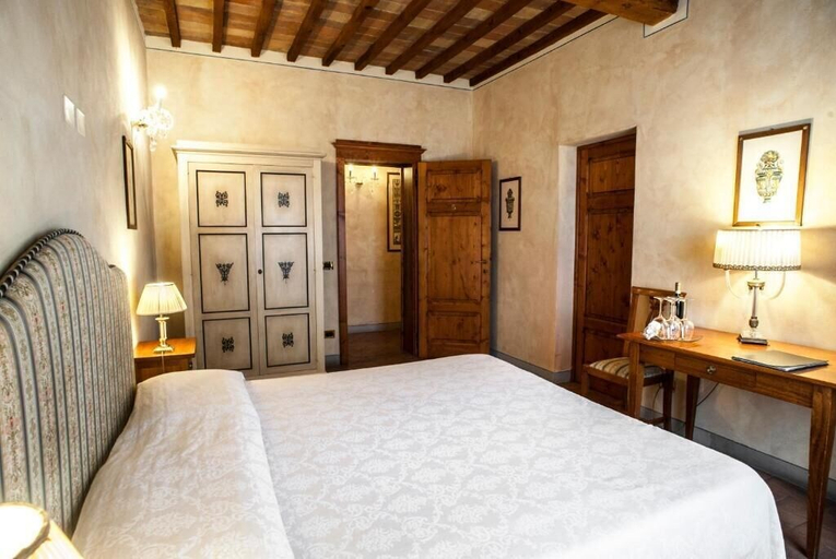 Bedroom 4, Palazzo al Torrione, Siena