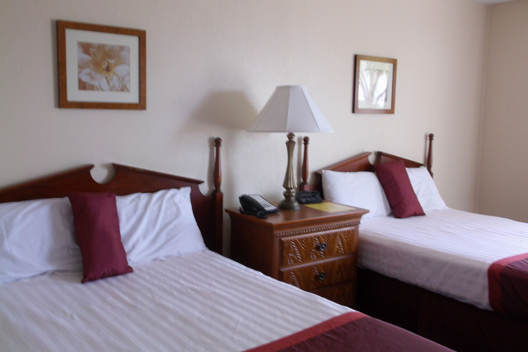 Bedroom 3, Lakeshore Resort and Marina, Okeechobee