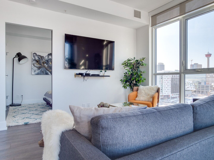 Others 5, Sweeping Views Luxury 2BR Suite, Division No. 6