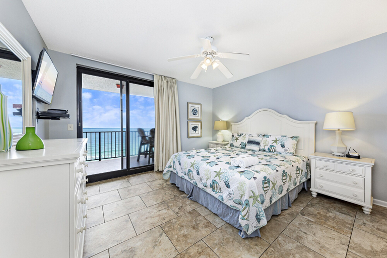 Bedroom 3, Phoenix X 907, Escambia