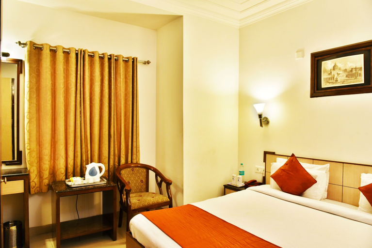 Bedroom 2, Hotel Sapphire, Amritsar