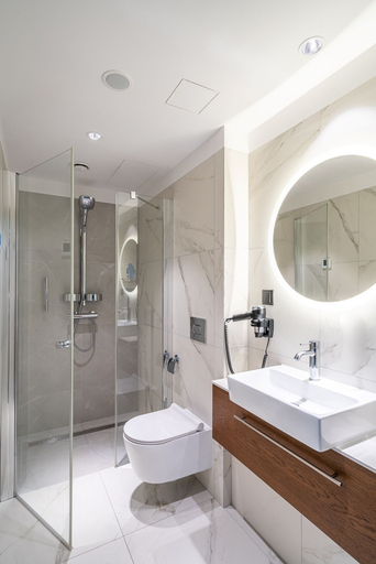 Bathroom 3, RentPlanet - Apartamenty Gwarna, Środa Śląska
