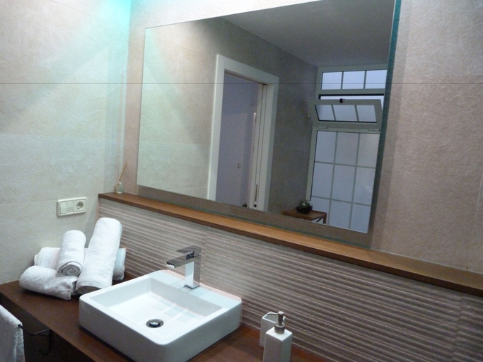 Bathroom 4, DreamsApt Sagasta, Sevilla