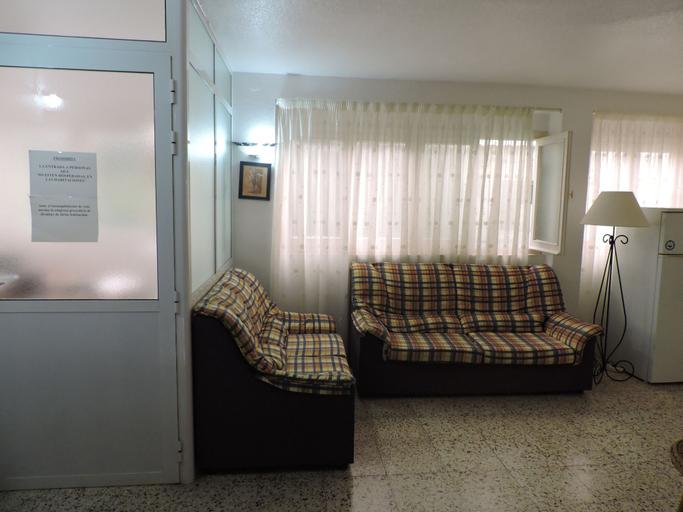 Others 4, Hostal Monreal, Alicante