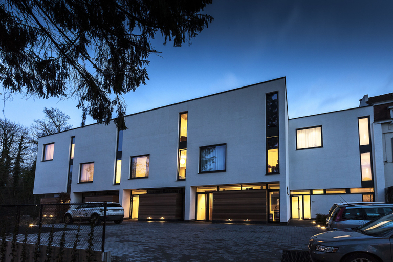 Exterior & Views, Unit 4 - Spacious Smart Home Triplex Private Garden & Parking, Bruxelles