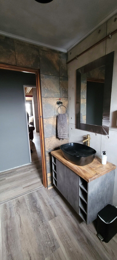 Others 5, Rox and Sea Country Lodge, West Coast