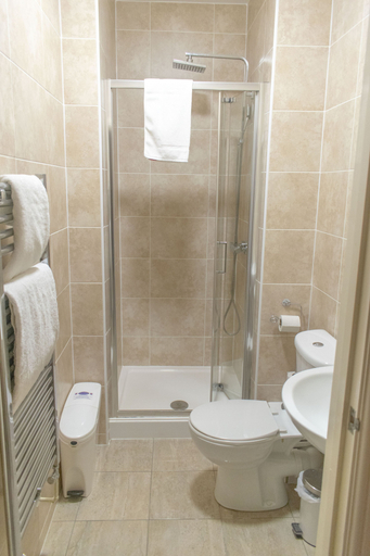 Bathroom 4, The Lawns Guest House, Nottinghamshire