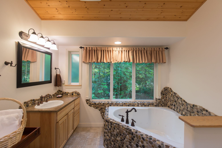 Bathroom 4, A Hidden Haven & Water Garden Cottages, Clallam