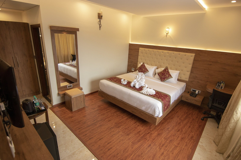 Bedroom 3, Royal Lotus View Resotel, Bangalore