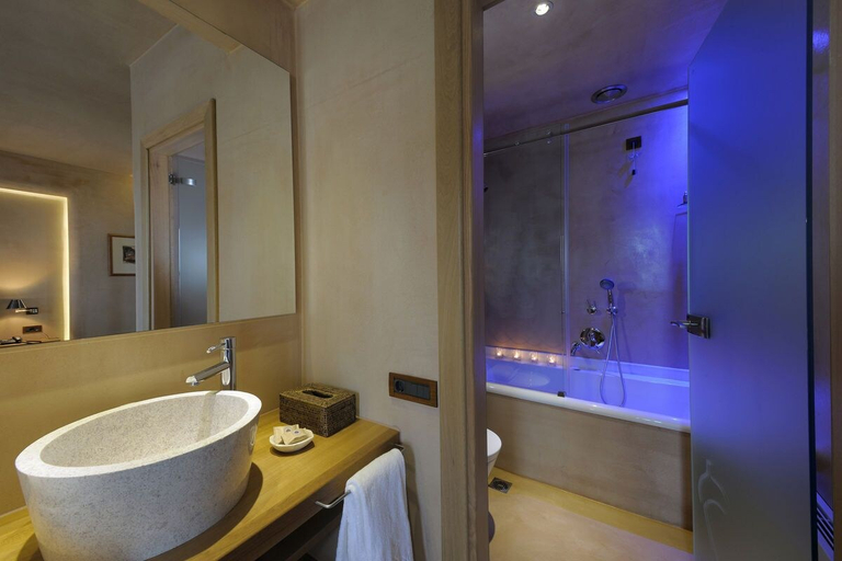 Bathroom 4, Valeni Boutique Hotel & Spa, Thessaly