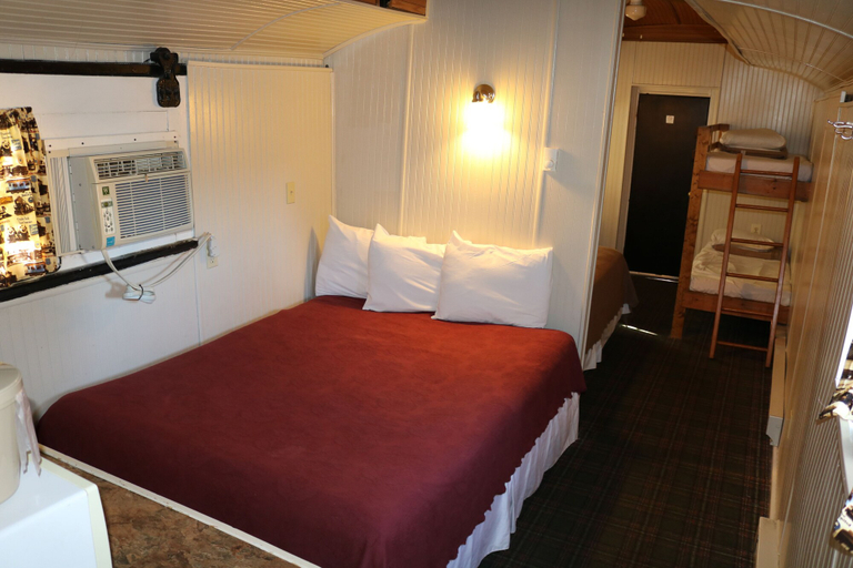 Bedroom 3, Red Caboose Motel, Lancaster