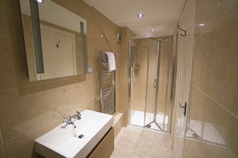 Bathroom 3, Tigh Na Cloich, Perthshire and Kinross