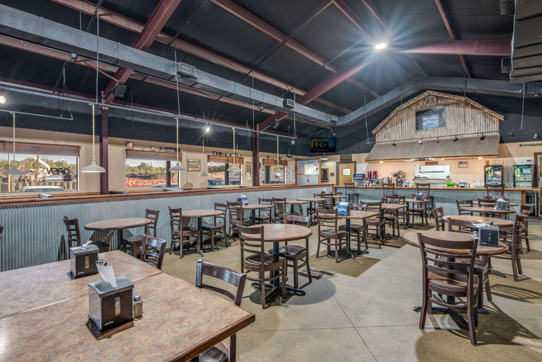 Food & Drinks 5, Rodeway Inn Gurdon I-30, Clark