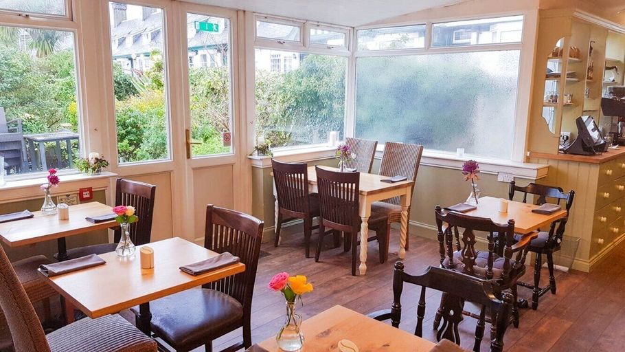 Food & Drinks 5, Glenisle Hotel, North Ayrshire